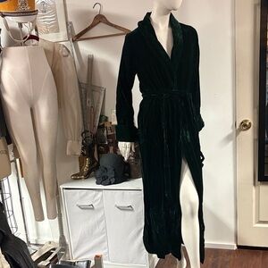 Victoria Secrets 90s Dark Green Velvet Robe